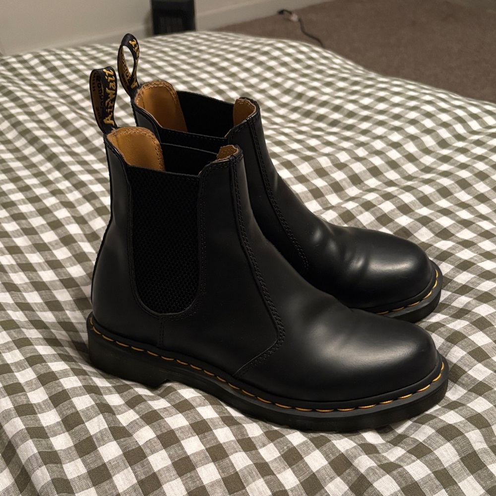 Doc Marten Black Leather Chelsea Boots